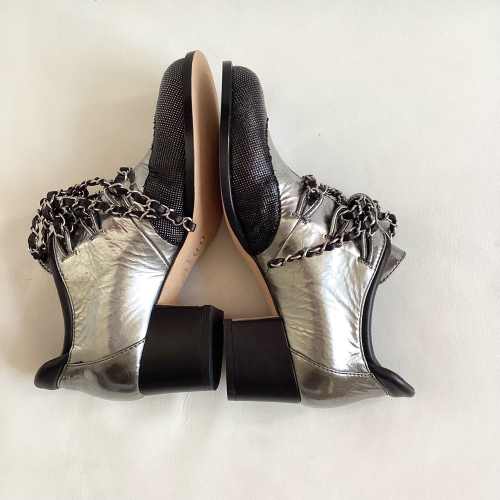 Chanel Black and Silver Leather Chain Link Lace Up Shoes NWOT SZ 6.5/36.5 - Picture 5 of 13